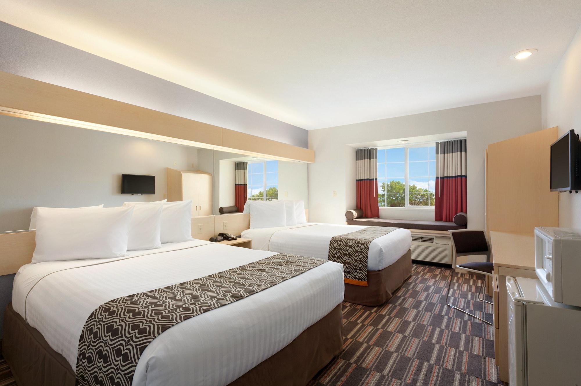 Microtel & Modesto Ceres