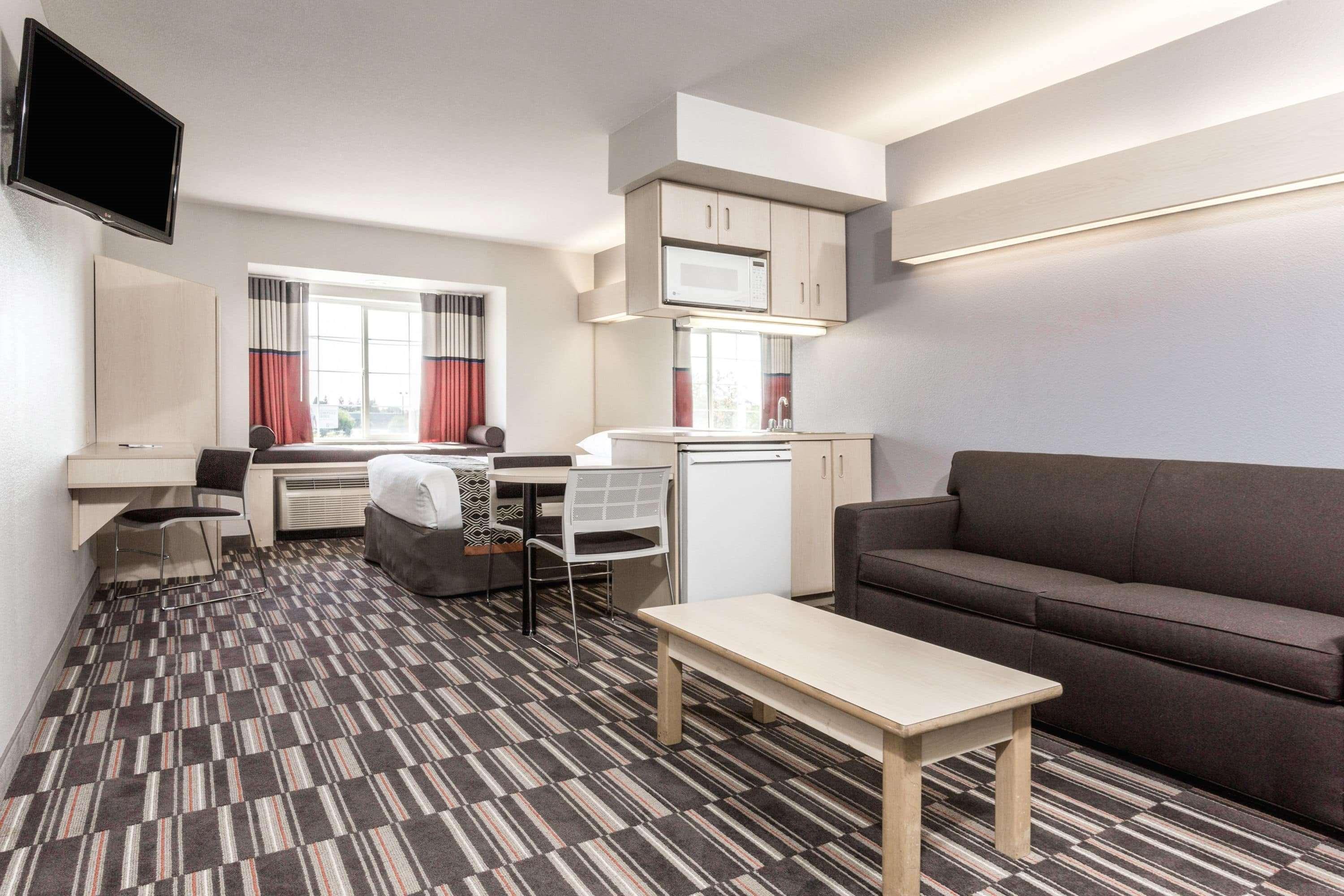 Hotel Microtel & Modesto Ceres
